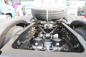 ��������H6000 ݼӢ�� 13.3L LNG 540���� 6X4 ��ʿ��12�� ǣ����ͼƬ