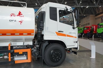 东风天锦VR&nbsp;洒水车/喷洒车外观图片