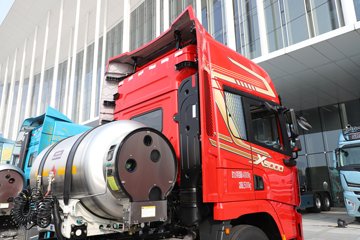 ��������X5000 ݼӢ�� 12.5L LNG 530���� 6X4 ��ʿ��12�� ǣ����ͼƬ