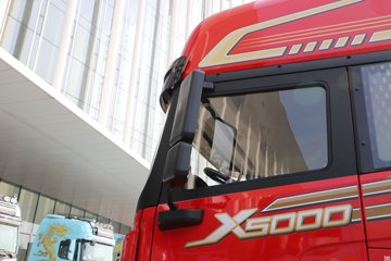 ��������X5000 ݼӢ�� 12.5L LNG 530���� 6X4 ��ʿ��12�� ǣ����ͼƬ