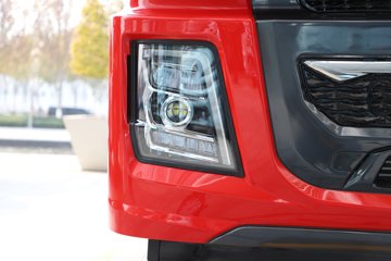 ��������X5000 ݼӢ�� 12.5L LNG 530���� 6X4 ��ʿ��12�� ǣ����ͼƬ