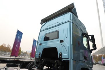 ��������M6000 �콢�� 6.8L���� 320���� 4X2 10�� 9.8����ʽ�ػ���ͼƬ