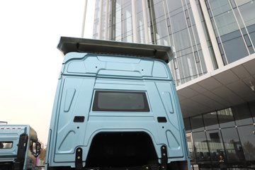 ��������M6000 �콢�� 6.8L���� 320���� 4X2 10�� 9.8����ʽ�ػ���ͼƬ