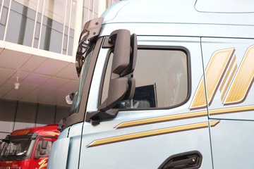 ��������M6000 �콢�� 6.8L���� 320���� 4X2 10�� 9.8����ʽ�ػ���ͼƬ