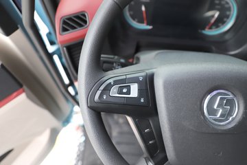 ��������M6000 �콢�� 6.8L���� 320���� 4X2 10�� 9.8����ʽ�ػ���ͼƬ