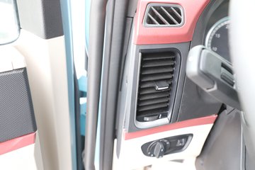 ��������M6000 �콢�� 6.8L���� 320���� 4X2 10�� 9.8����ʽ�ػ���ͼƬ