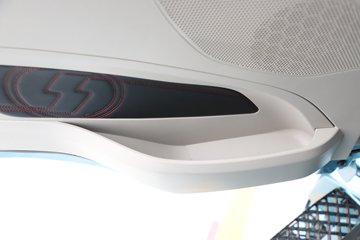 ��������M6000 �콢�� 6.8L���� 320���� 4X2 10�� 9.8����ʽ�ػ���ͼƬ