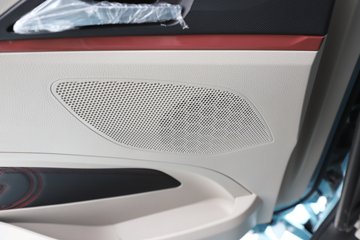 ��������M6000 �콢�� 6.8L���� 320���� 4X2 10�� 9.8����ʽ�ػ���ͼƬ