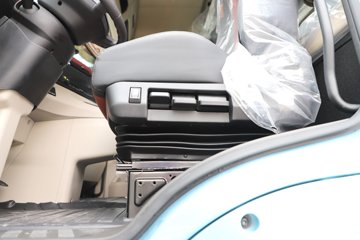 ��������M6000 �콢�� 6.8L���� 320���� 4X2 10�� 9.8����ʽ�ػ���ͼƬ