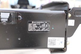 德龙M6000&nbsp;载货车底盘                                                图片