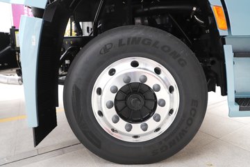 ��������M6000 �콢�� 6.8L���� 320���� 4X2 10�� 9.8����ʽ�ػ���ͼƬ