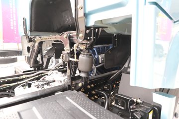 ��������M6000 �콢�� 6.8L���� 320���� 4X2 10�� 9.8����ʽ�ػ���ͼƬ