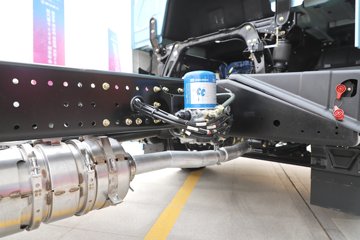 ��������M6000 �콢�� 6.8L���� 320���� 4X2 10�� 9.8����ʽ�ػ���ͼƬ