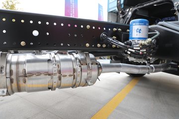 ��������M6000 �콢�� 6.8L���� 320���� 4X2 10�� 9.8����ʽ�ػ���ͼƬ