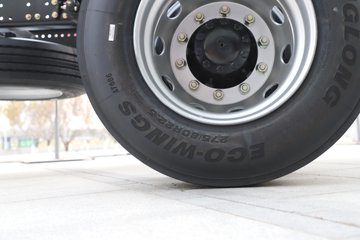 ��������M6000 �콢�� 6.8L���� 320���� 4X2 10�� 9.8����ʽ�ػ���ͼƬ