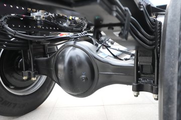 ��������M6000 �콢�� 6.8L���� 320���� 4X2 10�� 9.8����ʽ�ػ���ͼƬ