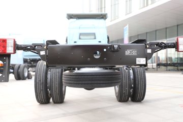 ��������M6000 �콢�� 6.8L���� 320���� 4X2 10�� 9.8����ʽ�ػ���ͼƬ