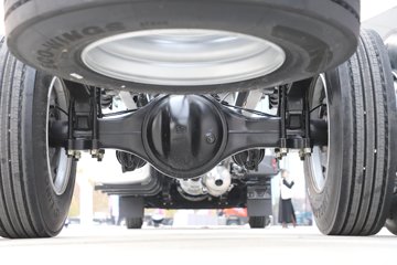 ��������M6000 �콢�� 6.8L���� 320���� 4X2 10�� 9.8����ʽ�ػ���ͼƬ