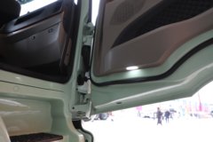 陕汽德龙H6000E 城建标载版 8X4 6米纯电动自卸车 宁德时代600.92kWh