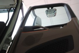 德龙H6000E&nbsp;电动自卸车驾驶室图片