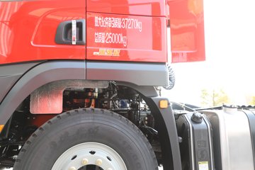 ��������X5000 ݼӢ�� 14.6L���� 680���� 6X4 ��ʿ��16�� ǣ����ͼƬ