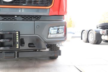 ��������X5000 ݼӢ�� 14.6L���� 680���� 6X4 ��ʿ��16�� ǣ����ͼƬ