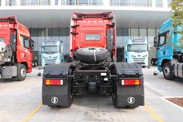 ��������X5000 ݼӢ�� 14.6L���� 680���� 6X4 ��ʿ��16�� ǣ����ͼƬ