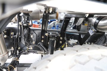 ��������X5000 ݼӢ�� 14.6L���� 680���� 6X4 ��ʿ��16�� ǣ����ͼƬ