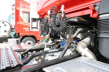 ��������X5000 ݼӢ�� 14.6L���� 680���� 6X4 ��ʿ��16�� ǣ����ͼƬ