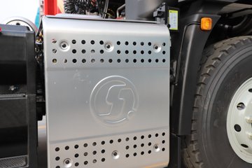 ��������X5000 ݼӢ�� 14.6L���� 680���� 6X4 ��ʿ��16�� ǣ����ͼƬ