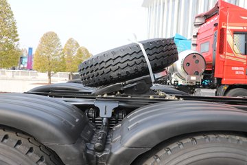 ��������X5000 ݼӢ�� 14.6L���� 680���� 6X4 ��ʿ��16�� ǣ����ͼƬ