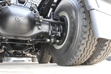 ��������X5000 ݼӢ�� 14.6L���� 680���� 6X4 ��ʿ��16�� ǣ����ͼƬ
