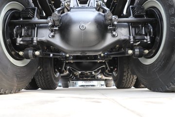 ��������X5000 ݼӢ�� 14.6L���� 680���� 6X4 ��ʿ��16�� ǣ����ͼƬ