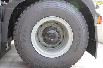 ��������X5000 ݼӢ�� 14.6L���� 680���� 6X4 ��ʿ��16�� ǣ����ͼƬ