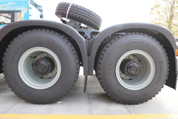 ��������X5000 ݼӢ�� 14.6L���� 680���� 6X4 ��ʿ��16�� ǣ����ͼƬ