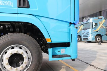 ��������X5000 ݼӢ�� 11.5L���� 530���� 6X4 ��ʿ��12�� ǣ����ͼƬ