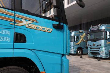 ��������X5000 ݼӢ�� 11.5L���� 530���� 6X4 ��ʿ��12�� ǣ����ͼƬ