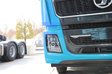 ��������X5000 ݼӢ�� 11.5L���� 530���� 6X4 ��ʿ��12�� ǣ����ͼƬ