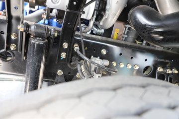 ��������X5000 ݼӢ�� 11.5L���� 530���� 6X4 ��ʿ��12�� ǣ����ͼƬ