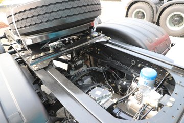 ��������X5000 ݼӢ�� 11.5L���� 530���� 6X4 ��ʿ��12�� ǣ����ͼƬ