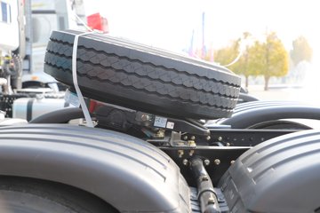 ��������X5000 ݼӢ�� 11.5L���� 530���� 6X4 ��ʿ��12�� ǣ����ͼƬ