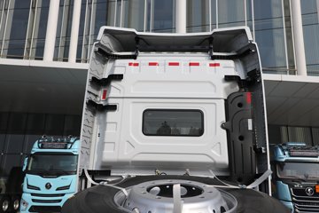 ��������X5000C 9.9L���� 480���� 6X4 ��ʿ��12�� ǣ����ͼƬ