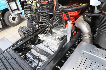 ��������X5000C 9.9L���� 480���� 6X4 ��ʿ��12�� ǣ����ͼƬ