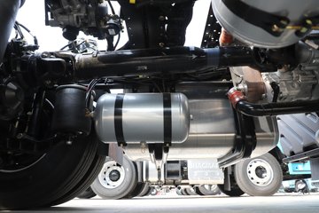 ��������X5000C 9.9L���� 480���� 6X4 ��ʿ��12�� ǣ����ͼƬ