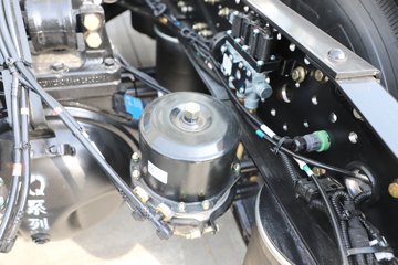 ��������X5000C 9.9L���� 480���� 6X4 ��ʿ��12�� ǣ����ͼƬ