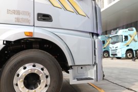 德龙M5000&nbsp;牵引车外观                                                图片