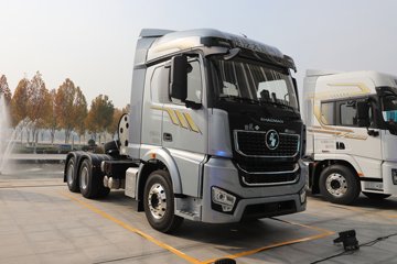 陕汽德龙M5000 12.5L LNG 530马力 6X4 法士特12档 牵引车