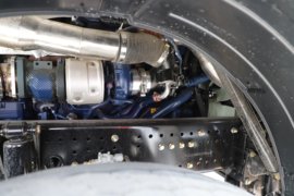 德龙M5000&nbsp;牵引车底盘                                                图片