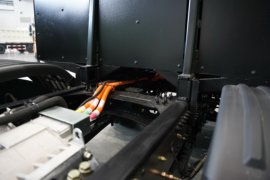 东风天锦KC&nbsp;电动自卸车底盘图片