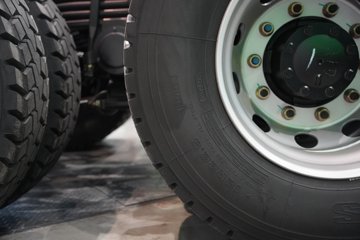 �������KC 8X4 6.5�״��綯��ж�� ����ʱ��352kWhͼƬ